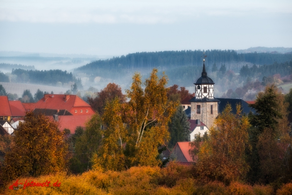 Straßberg Harz Herbst Impression Blick zur Schule