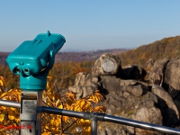 Blick in das Bodetal vom Hexentanzplatz mit herbstlicher laubfärbung