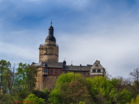 Blick aus dem Selketal auf die Burg Falkenstein Harz