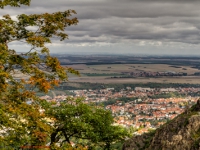 Blick vom Hexentanzplatz über Thale im herbst