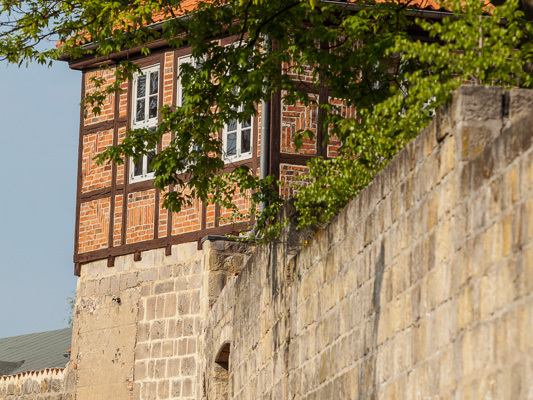 Welterbestadt Quedlinburg Stadtmauer mit Turm
