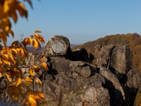 Blick in das Bodetal vom Hexentanzplatz mit herbstlicher laubfärbung