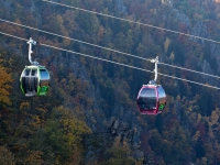 Blick in das Bodetal vom Hexentanzplatz mit herbstlicher laubfärbung