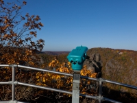 Blick in das Bodetal vom Hexentanzplatz mit herbstlicher laubfärbung