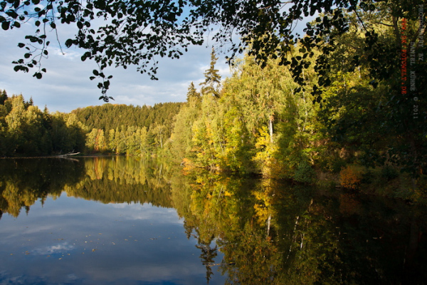 See mit Laubfärbung