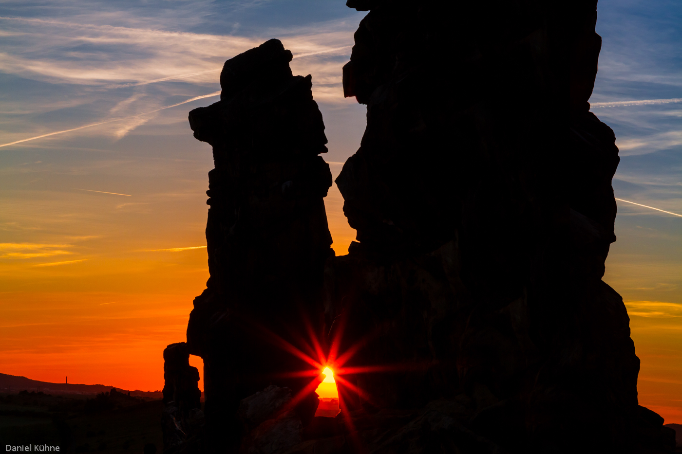 Sonnenuntergang an der Teufelsmauer bei Weddersleben im Harz